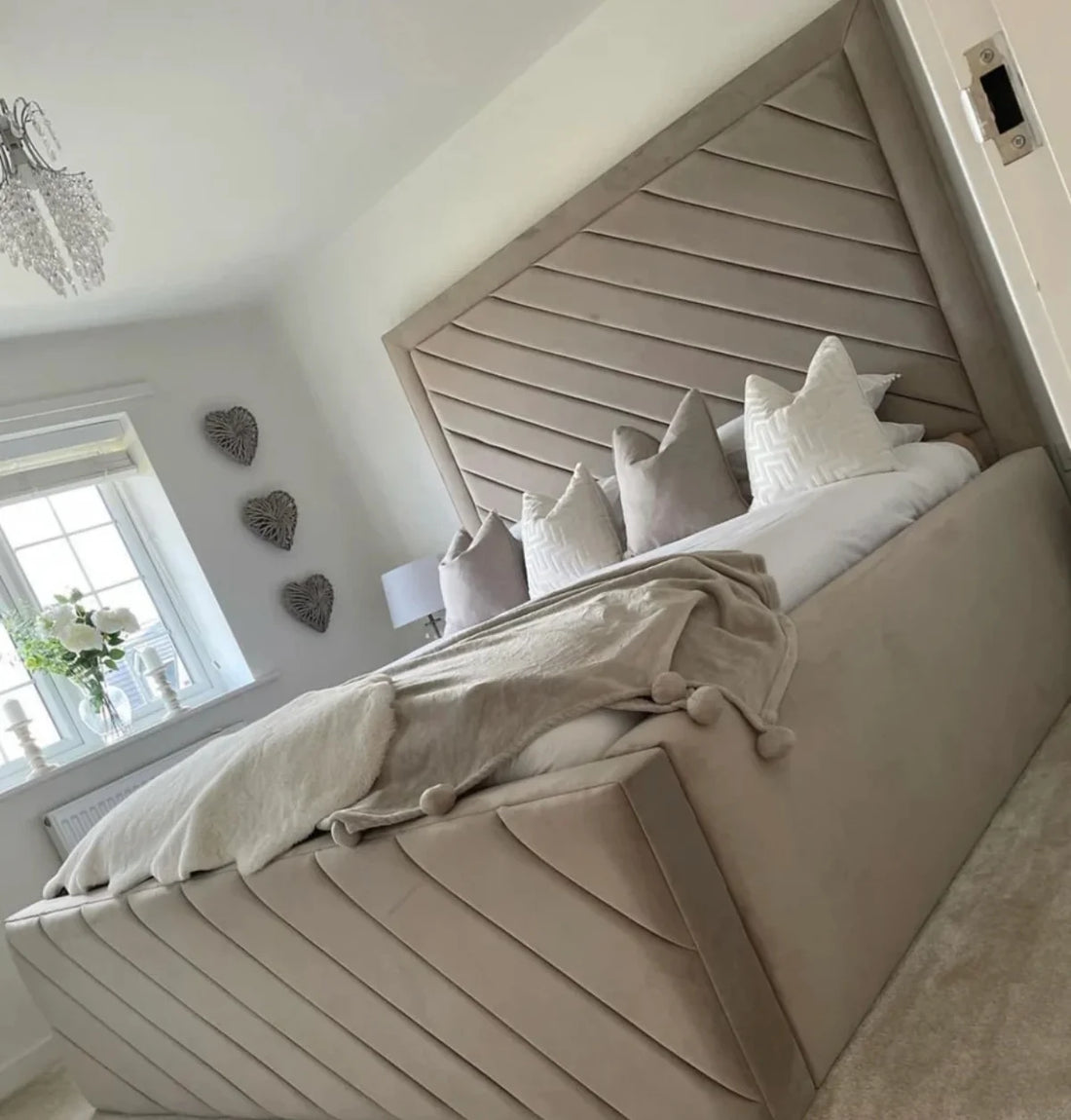 Ayla Lined Bedframe